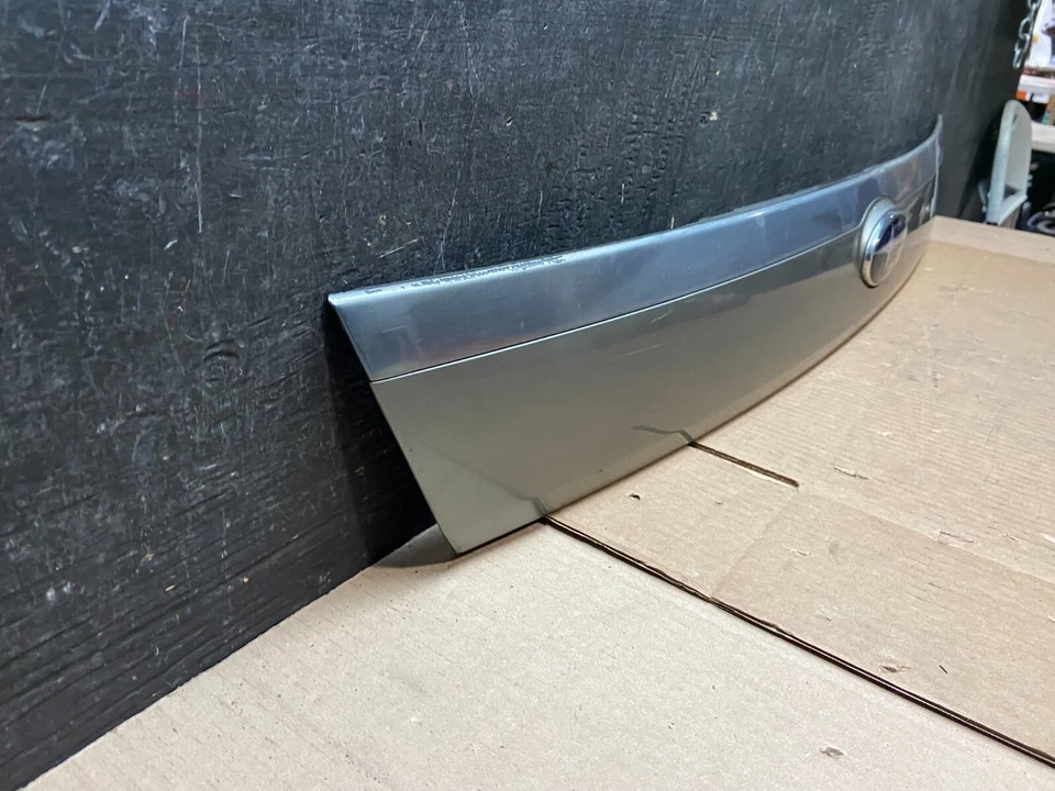 Subaru Forester 2006 2007 2008 puerta levadiza puerta trasera maletero moldura i7304 DG Foto 3 de 4