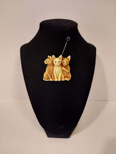 Harmony Kingdom Cat Pin Brooch Three Cats