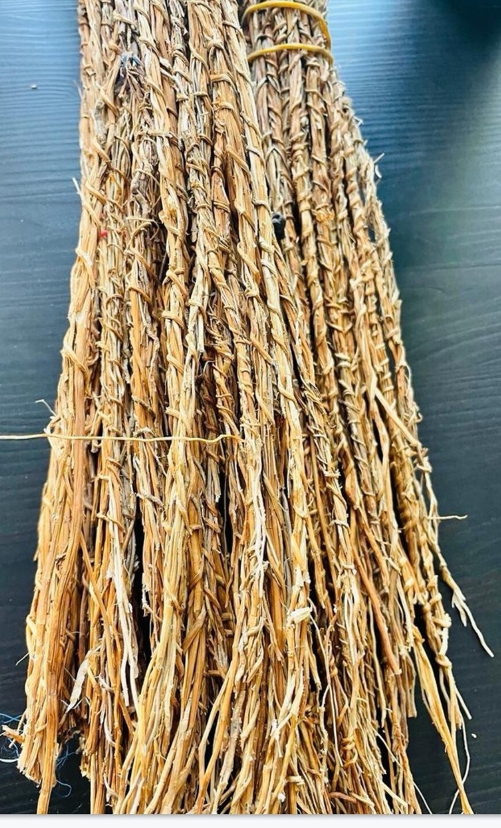Racines De Vétiver Naturelles Du Mali – Khamaré Gongoli – Vente Au Kilo (1kg)