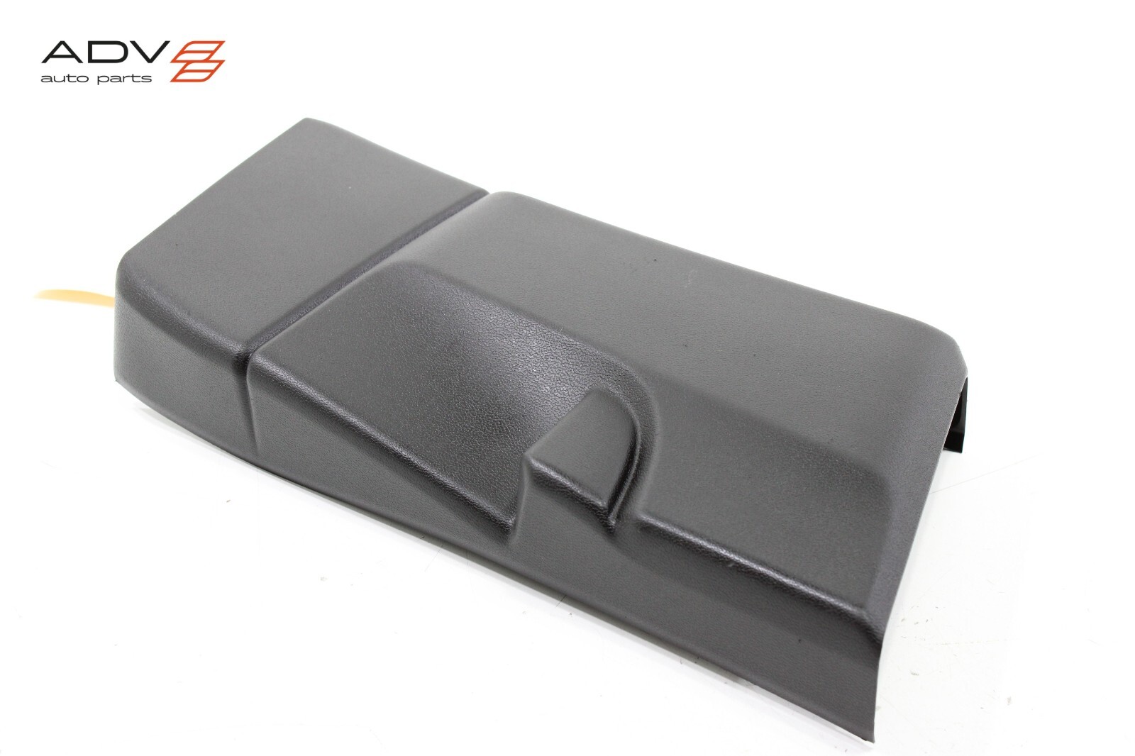 17-20 MASERATI LEVANTE RIGHT PASSENGER SIDE B PILLAR CENTER TRIM COVER PANEL OEM
