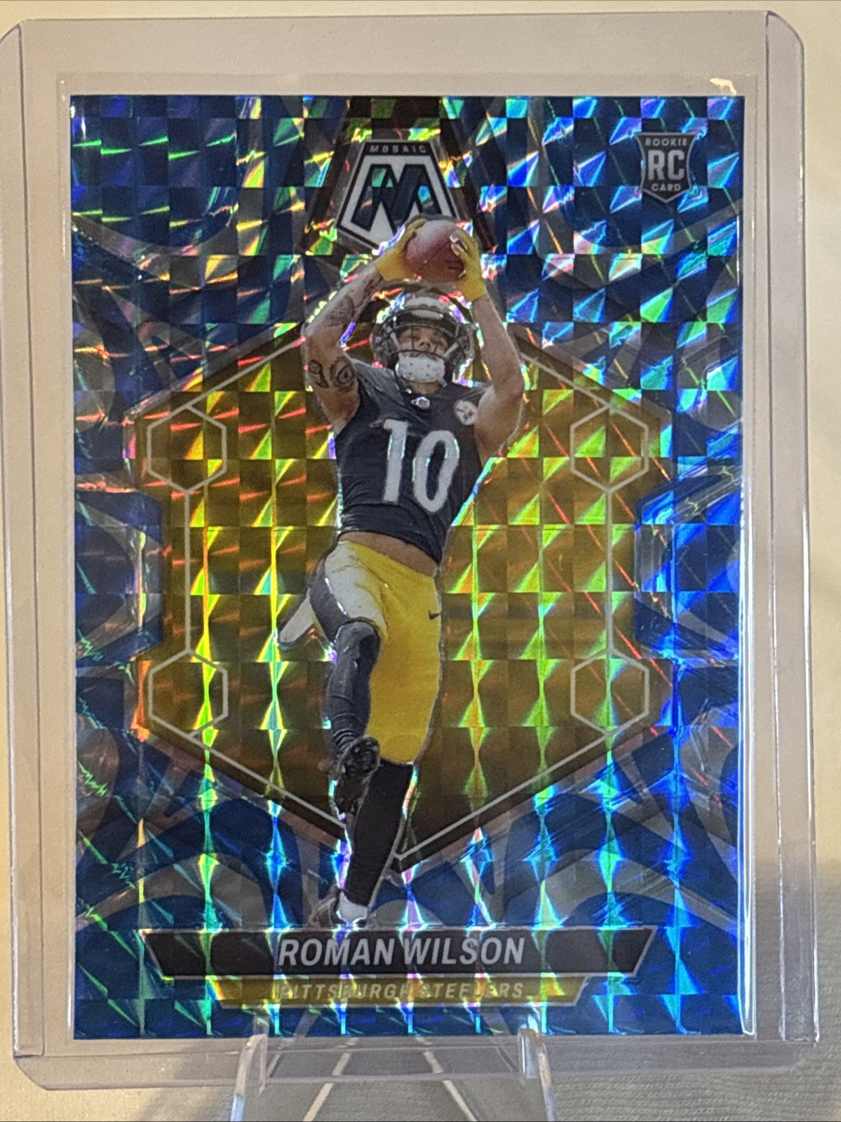 2024 Panini Mosaic - Rookies Roman Wilson #369 Reactive Blue Mosaic Prizm (RC)