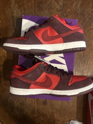 Nike SB Dunk Low Cherry 2022 Size 9.5 Fruit Pack DM0807-600 EXCELLENT CONDITION