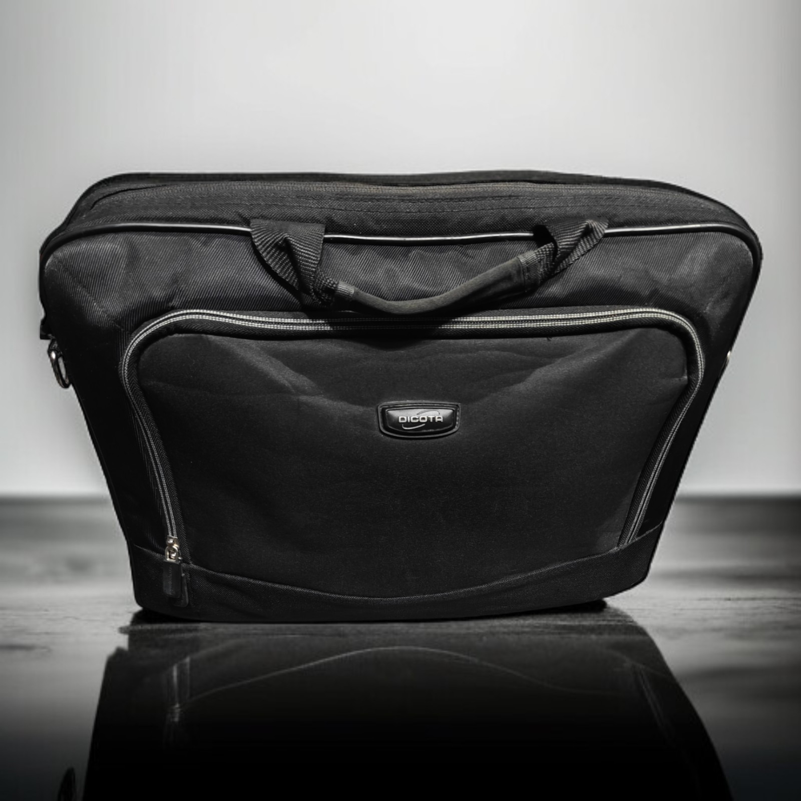DICOTA Laptop Case Black Functional Work Bag