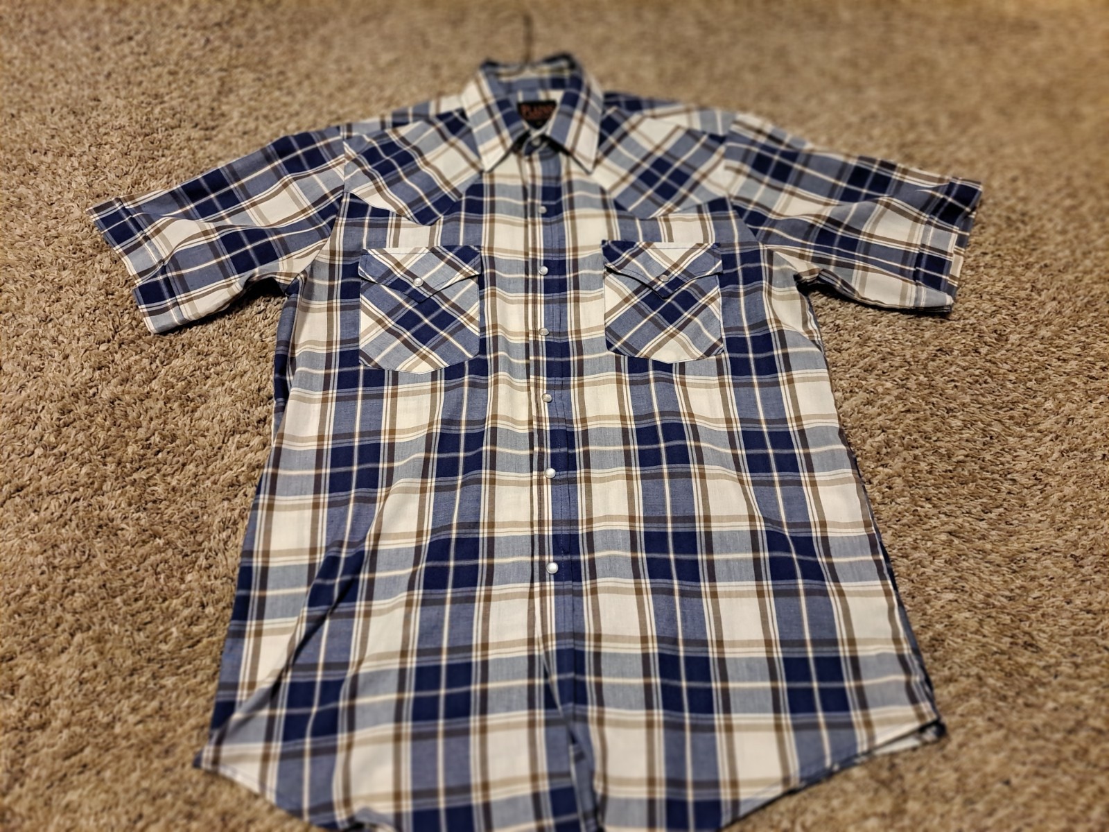 Plains Western Wear Men's Size M Plaid Long Sleeve Pearl Snap Button Up Shirt