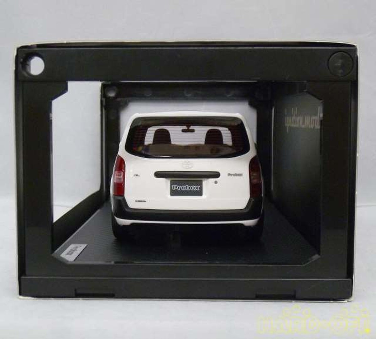 Ignition Model Toyota Probox Gl Ncp51V White 1/18 Mini Car