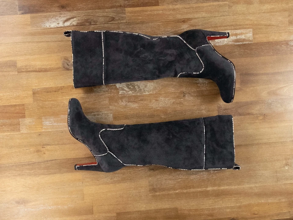 (NO CUSTOMS TAX) CHRISTIAN LOUBOUTIN Louloubotta charcoal snake trim suede boots - Image 2 of 4