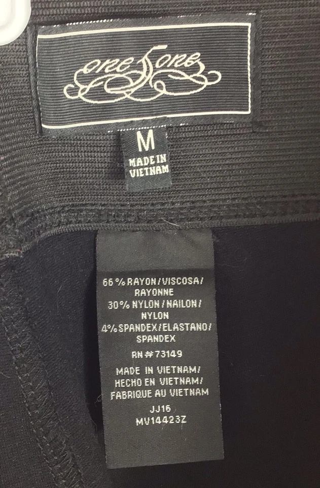 Leggings One 5 One com acabamento lateral de couro sintético tamanho M cintura larga preta - Imagem 3 de 3