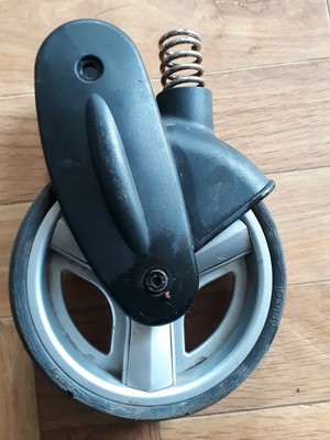 icandy peach front wheel axle