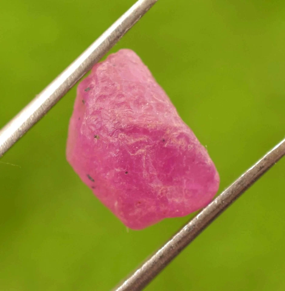 100% Natural Mozambique Pinkish Red Ruby Unheated Loose Raw Rough 6.80 Ct - Image 3 of 4