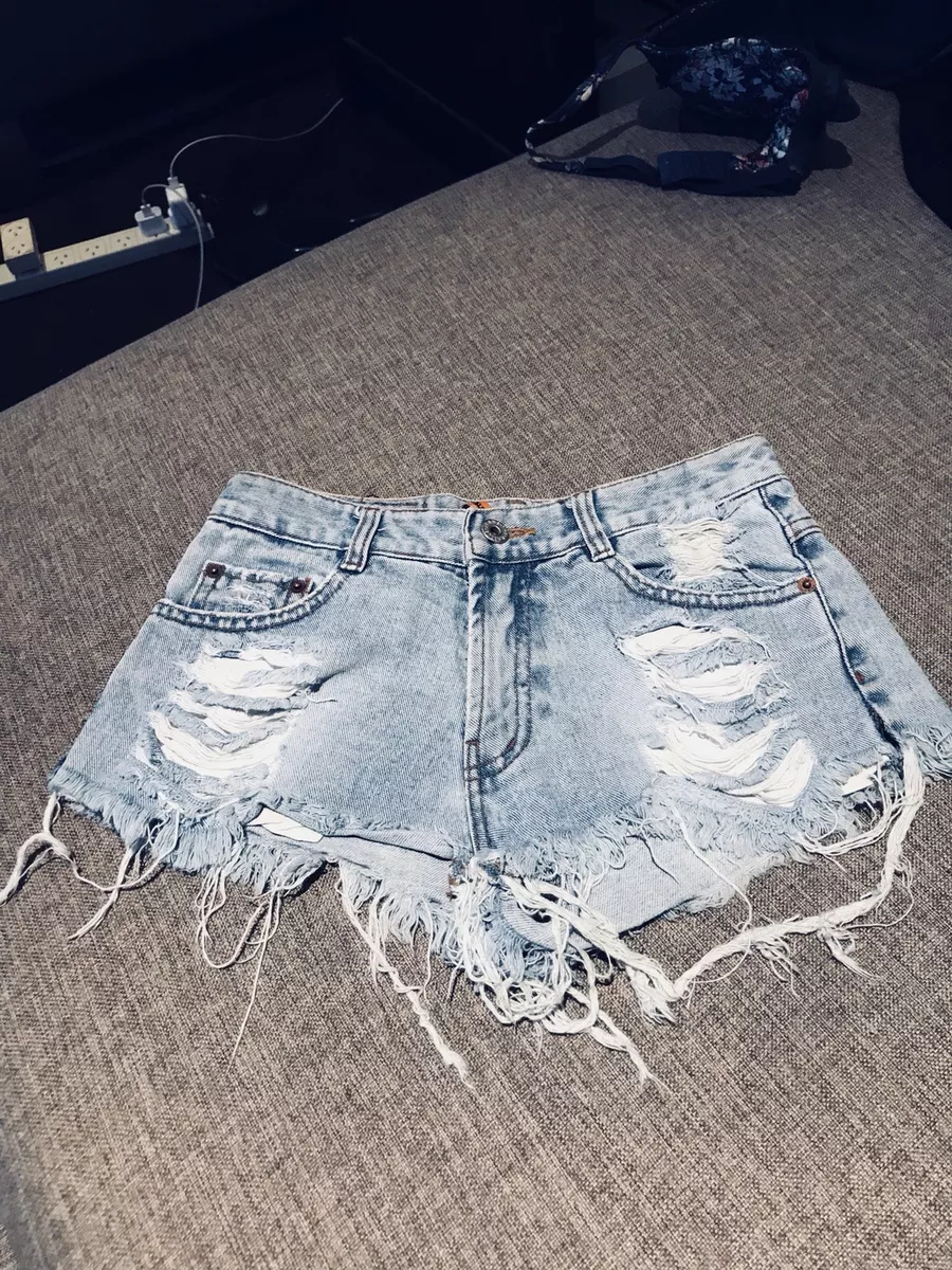 Cute Ripped Denim Shorts Size 6