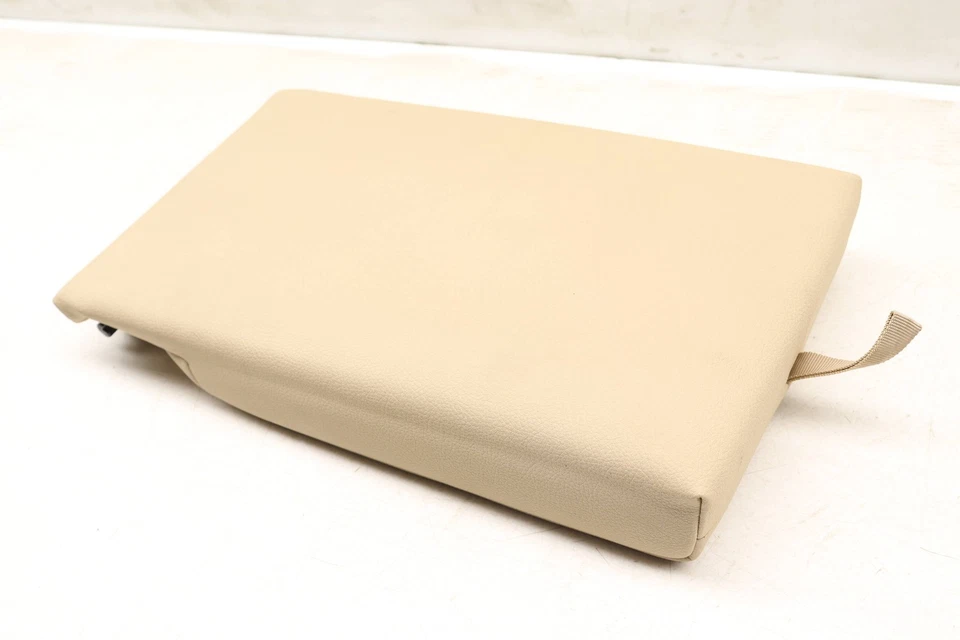 2014-2018 BMW 328D XDRIVE - REAR Center SEAT Armrest / CUP Holder 7315050 Foto 4 de 4