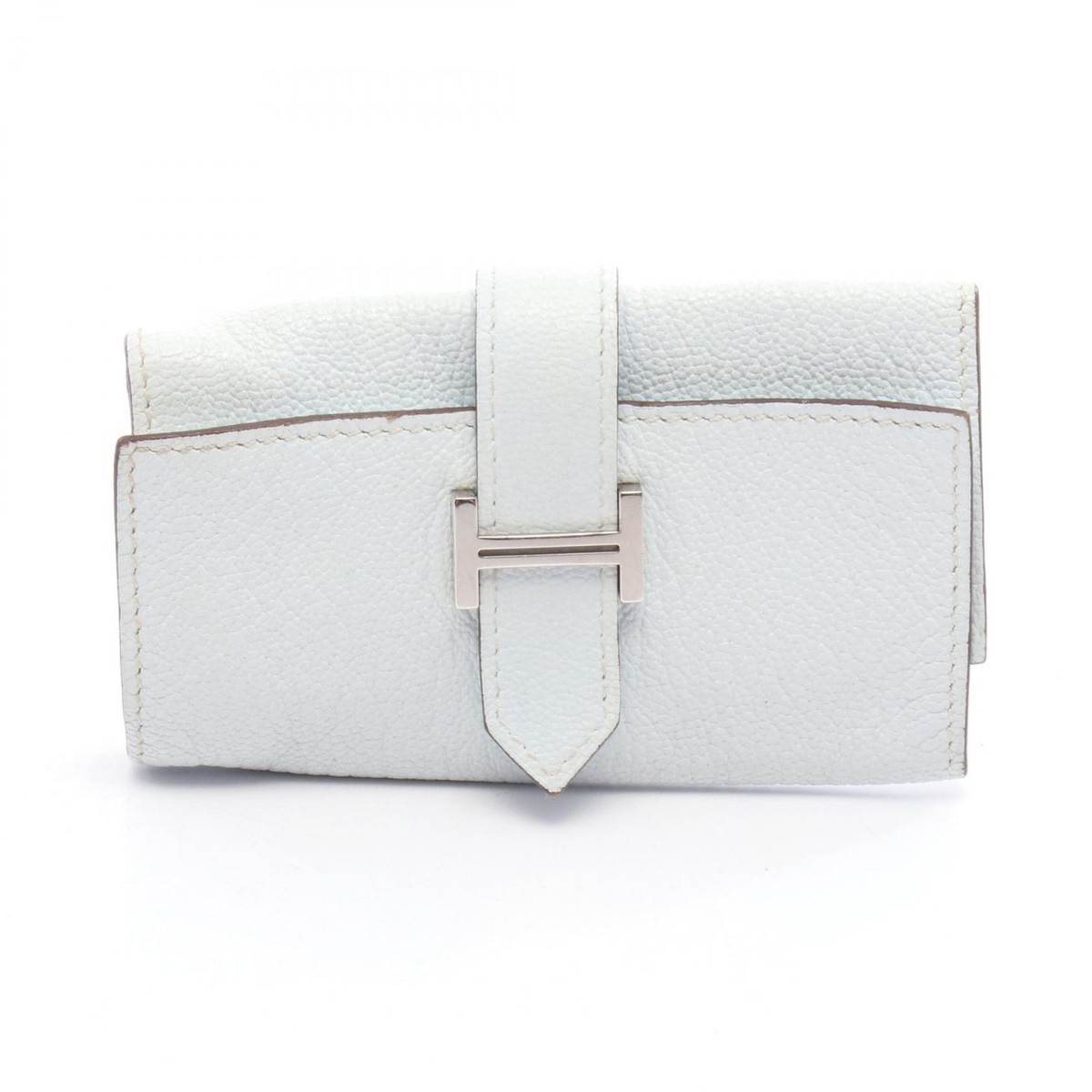 Porte-clés Hermès Béarn En Cuir Chevre - Couleur Bleu Brume - Occasion, état Correct Avec Traces