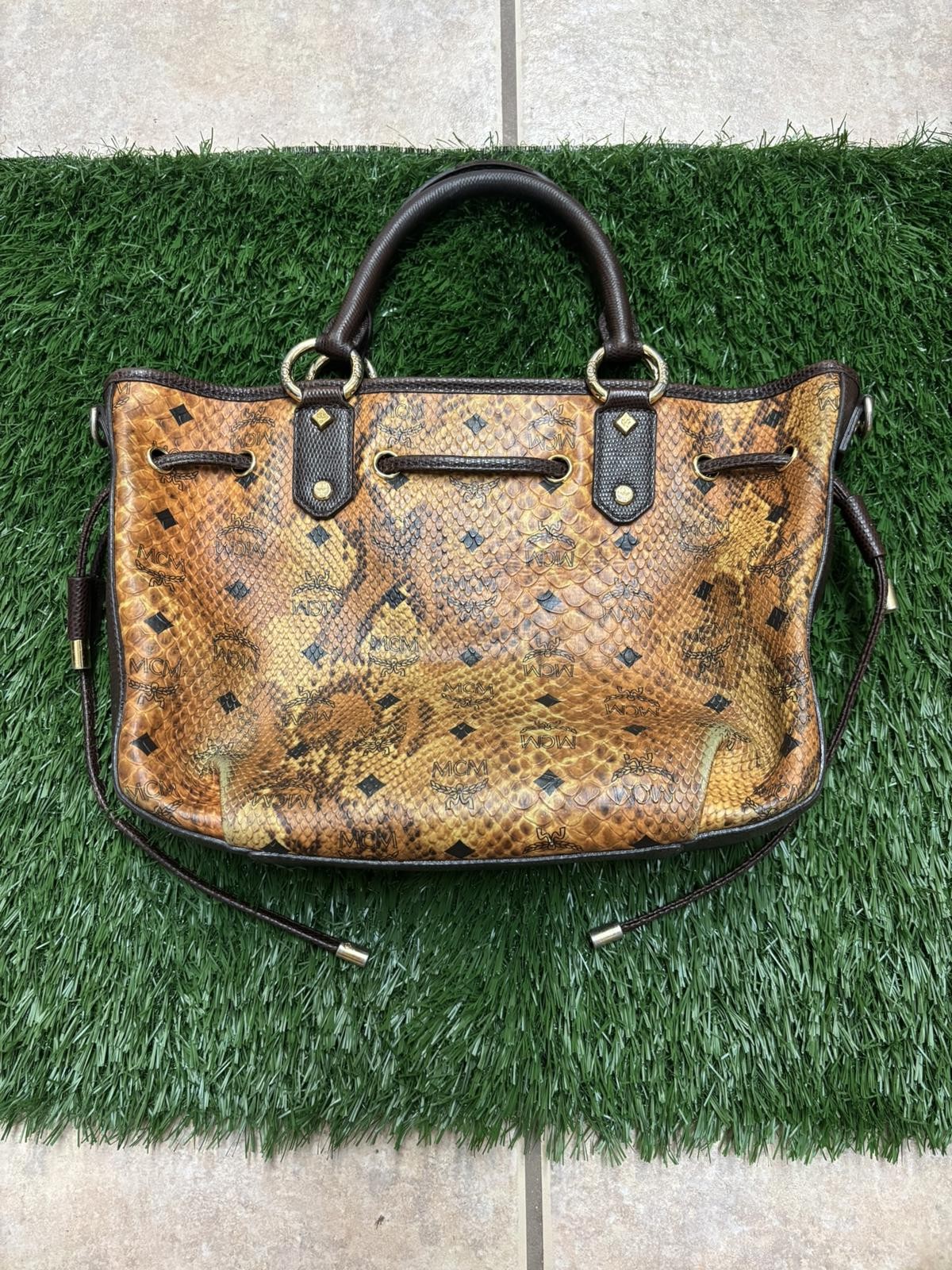 MCM Visetos Python Leather Shoulder Bag H3106 - image 3