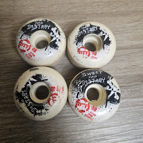 Bones Skateboard Rollen 58mm Ditch Tech Formula Weep and Destroy