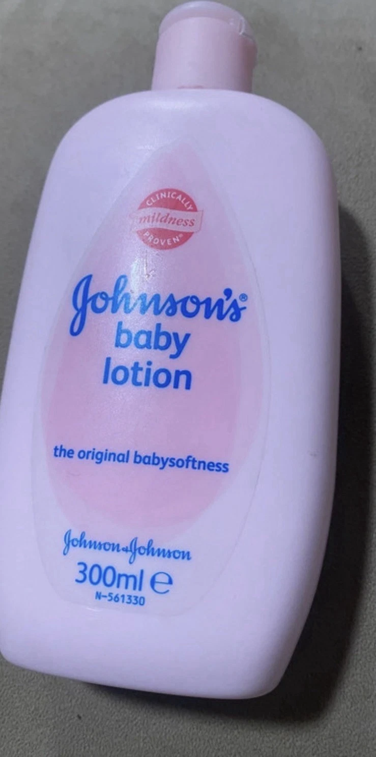 johnsons baby Lotion 300 Ml (Discounted)
Opens in a new window or tab