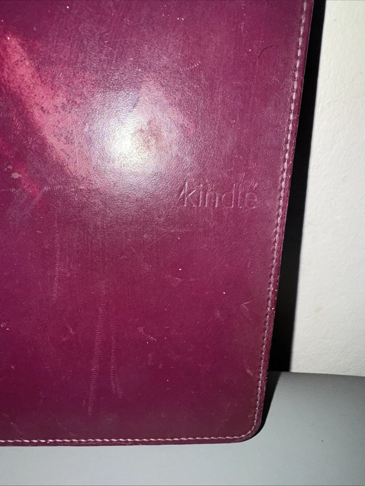 Official Amazon Burgundy Leather Case Cover for Kindle eReader - Image 2 of 4