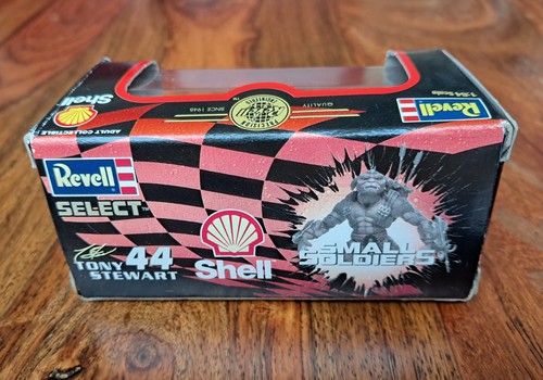 1:64 Revell Select Diecast Replica NASCAR. Tony Stewart #44.Piccoli soldatini/conchiglia - Foto 7 di 12