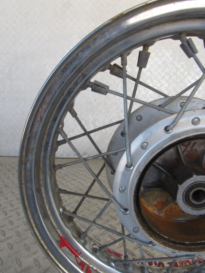 Llanta trasera Yamaha XV250 XV 250 1996 96 Virago Foto 2 de 4