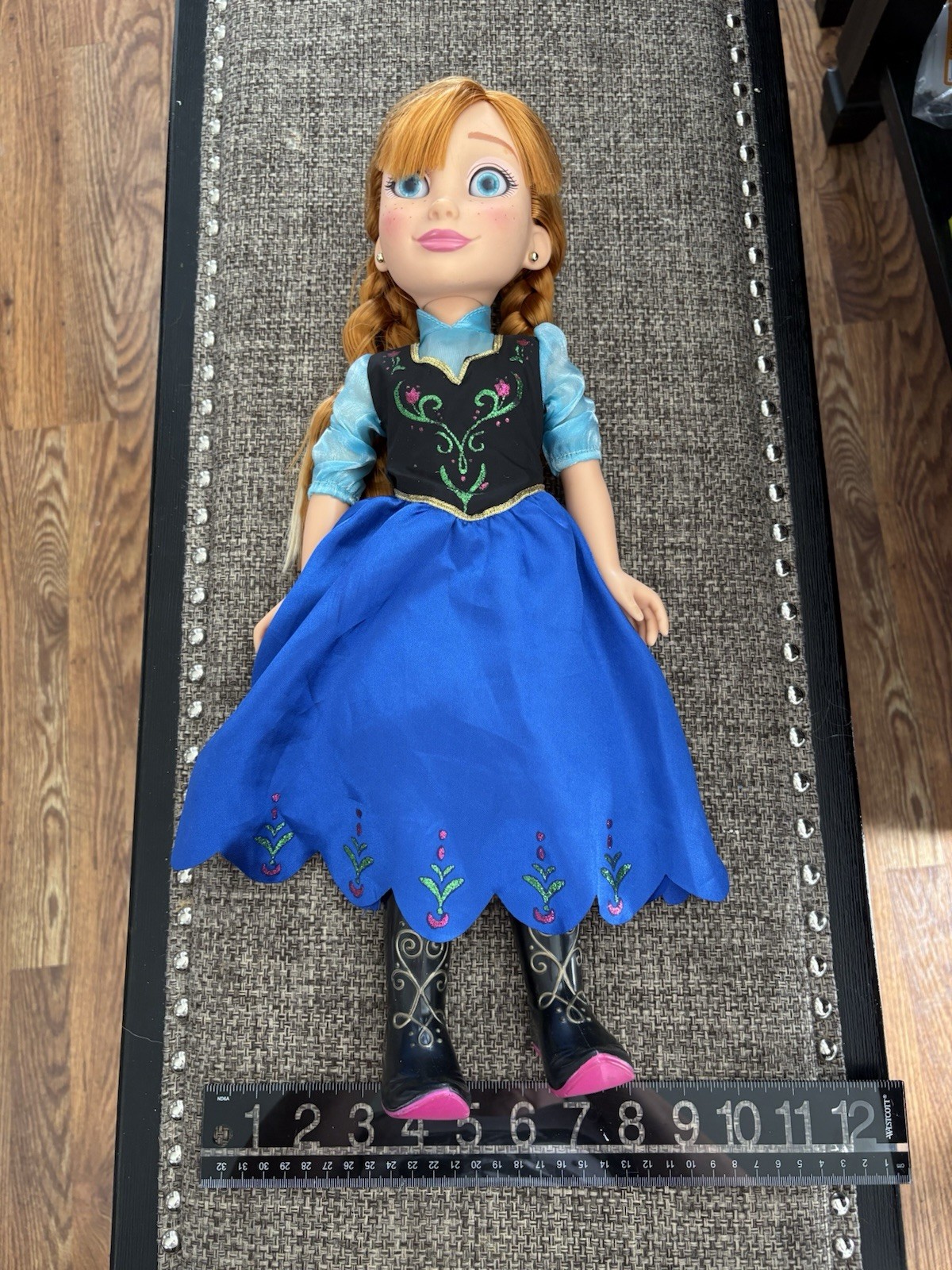 FROZEN Disney ~ Princess & Me ~ Anna 19