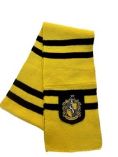 Official Wizarding World of Harry Potter Hufflepuff Scarf Universal Studios