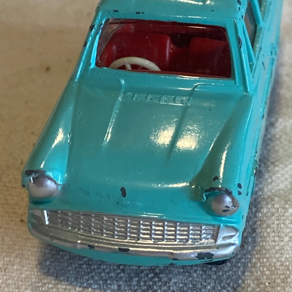 Vintage Dinky Toys #155 Ford Anglia Diecast England Harry Potter Flying Car Foto 2 de 4