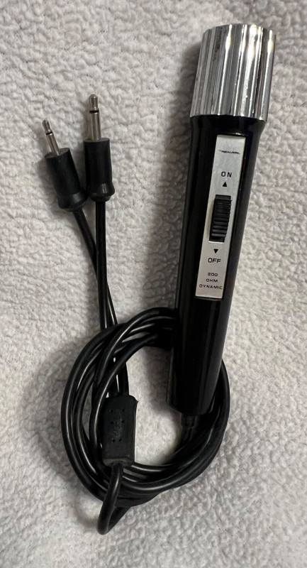 Used Vintage REALISTIC 200 OHM Dynamic Microphone cable Ham Radio untested