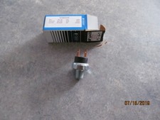 Engine Oil Pressure Sender With Light PS14/ P...
