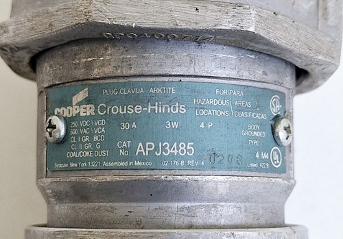 Cooper Crouse-Hinds APJ3485 Circuit Breaking Plug - Picture 2 of 8