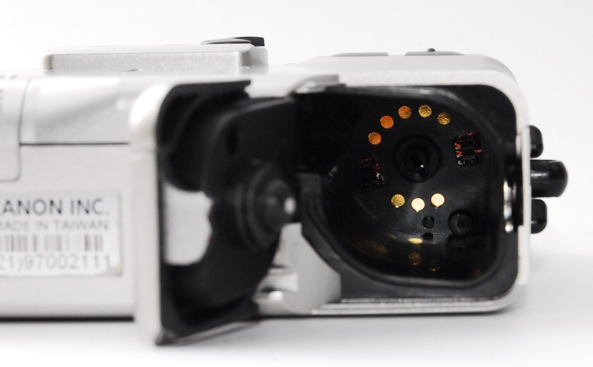 EX5》 Canon IXY200 APS compact film zoom camera 26-52mm f4.2 EX5》 Canon IXY200 APS compact film zoom camera 26-52mm f4.2