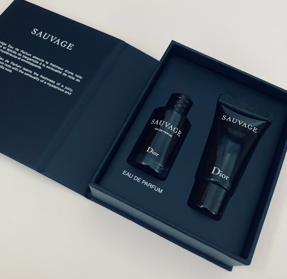 Dior SAUVAGE 2 Piece Box Eau de Parfum Mini 0.34 fl oz Shower Gel