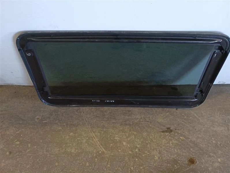 Roof Glass Only Metal Type Roof From 2010 LEXUS ES350 9745351 - Image 2 of 4