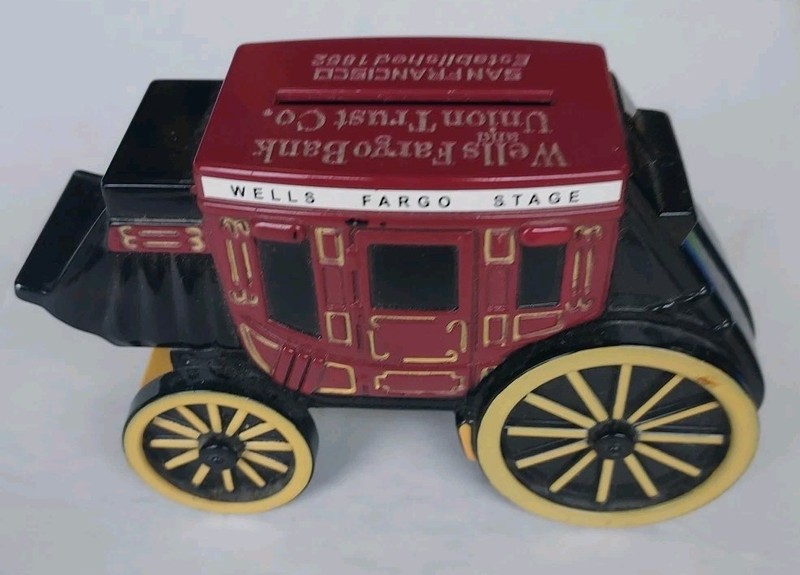 WELLS FARGO STAGECOACH 1998 Heavy Die-Cast Metal Bank Exc Used Condition Vintage