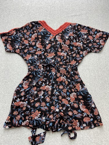 Feather Bone Anthropologie Romper Womens Small Black Flowers Boho Casual - Picture 9 of 10