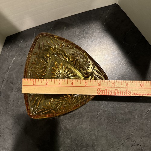 Hasel Atlas Bernstein Gold Dekorative Dreieck Glas Süßigkeiten Schale mit Deckel 7" × 5" - Bild 6 von 11