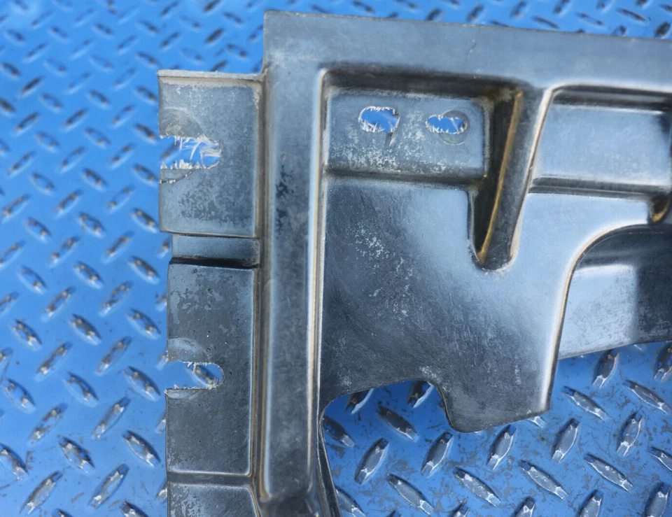 1991-1996 Chevrolet Corvette C4 Front Passenger Side Inner Fender Liner 10276506 - Image 4 of 4