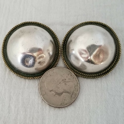 Vintage Taxco Sterling Silver Hand Hammered Round Clip-on Earrings Mixed Metal - Picture 2 of 5