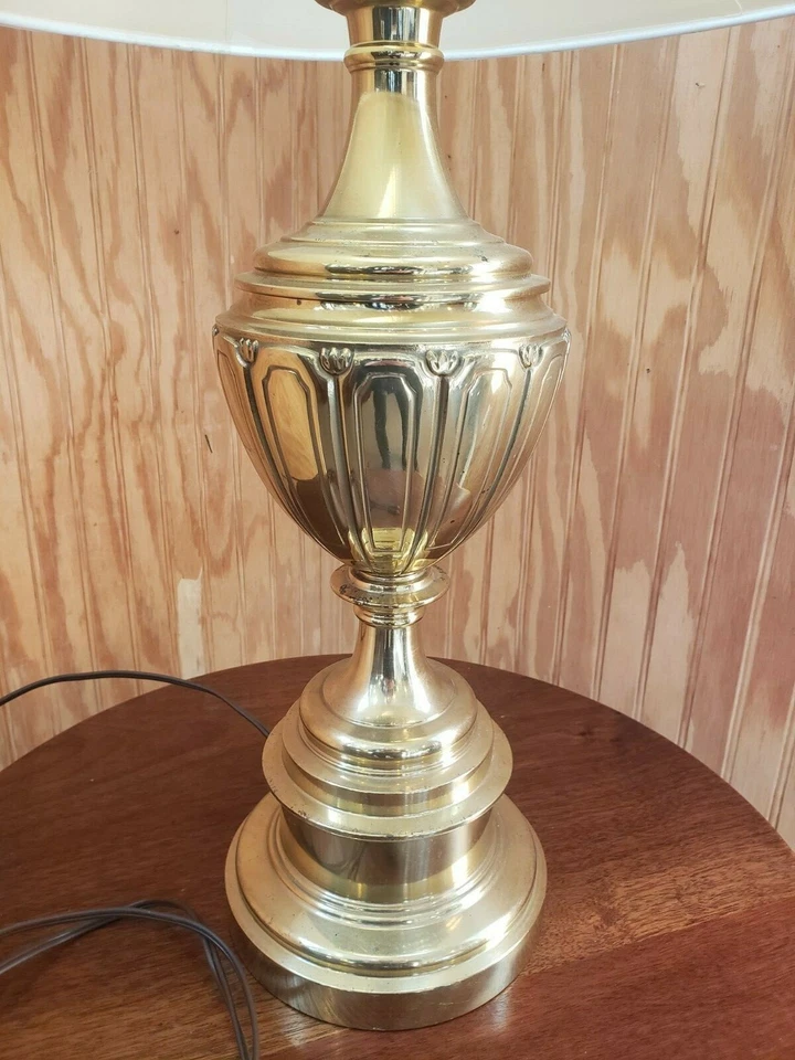 Stiffel Brand Lamp with Weighted Bronze Base and Laquered Finish - Image 2 of 4