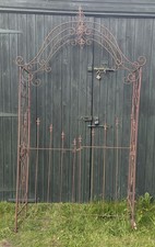 Vintage decorative Iron gated Arch - Delivery available 0337.
