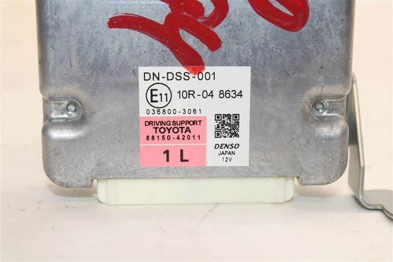 MÓDULO DE CONTROL DE CARROCERÍA ORDENADOR TOYOTA RAV4 2017 17 2018 18 8815042011 1369119 Foto 2 de 4