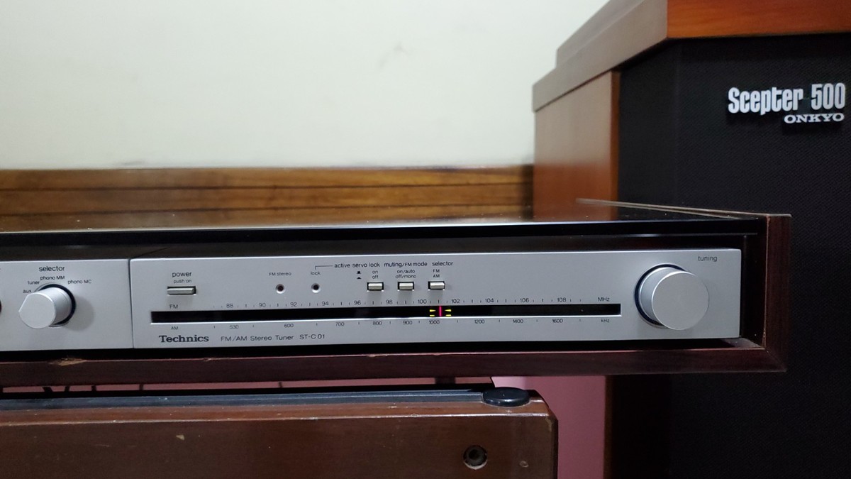 Technics Preamplifier Su-C01, Power Amplifier Se-C01, Tuner St-C01
