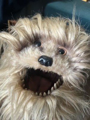 The Dark Crystal Fizzgig Puppet 1:1 Scale by ThinkGeek, Exclusive to Jim Henson