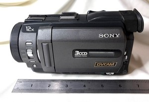 Annonce occasions - Camescope mini DV Sony DSR-PD 170 - Le - Le Annonce occasions - Camescope mini DV Sony DSR-PD 170 - Le - Le