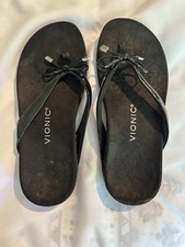 Vionic Black Patent sandals size 8 very good condition
