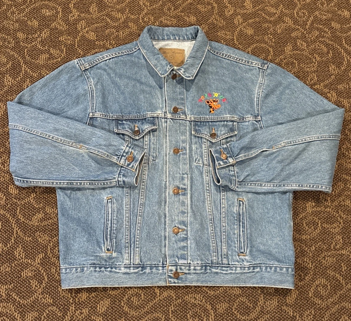Men’s Toys R Us Denim Jean Jacket Size Extra Large Embroidered Logo XL RARE🔥 image 1