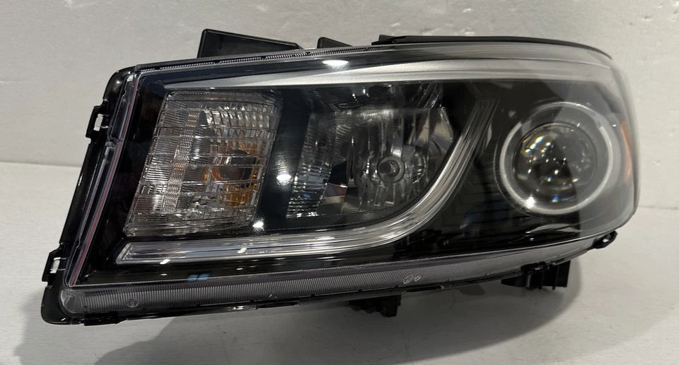 Conjunto de faros KIA SEDONA LH 2015-18 PIEZA DE FABRICANTE ORIGINAL # 92101-A9 Foto 2 de 4