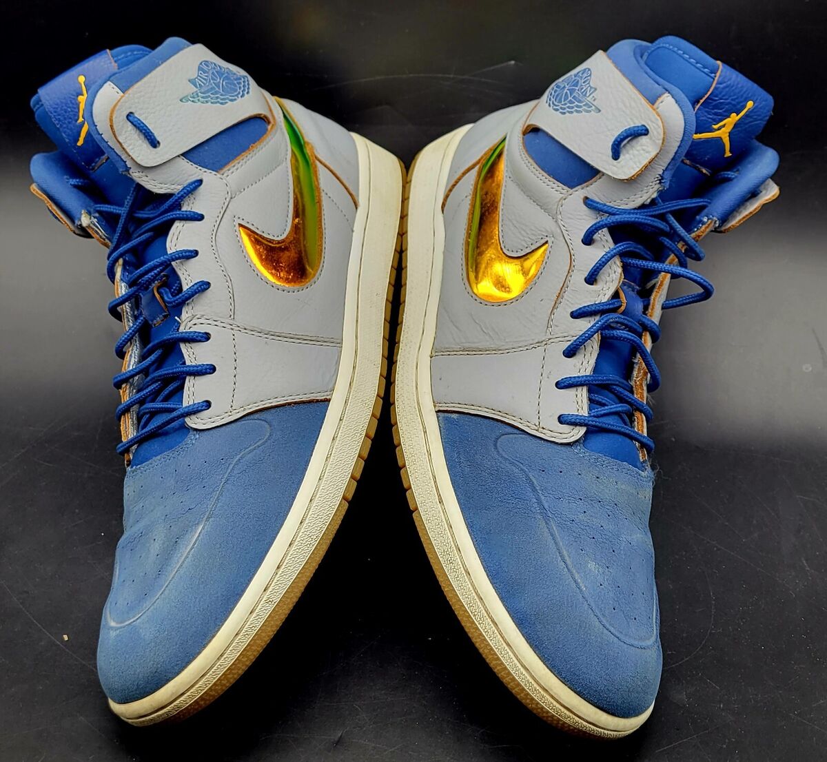 Nike Air Jordan 1 Retro High Nouveau Dunk From Above Shoe Nike Air Jordan 1 Retro High Nouveau Dunk From Above Shoe