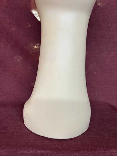 Troika Plastic Mannequin Head w Makeup & Eyelashes Beautiful Condition 18” Tall - Picture 7 of 15