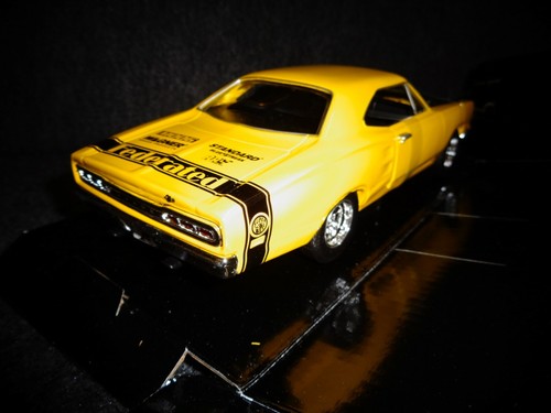 1:24 CROWN PREMIUMS 1969 DODGE SUPER BEE CORONET FEDERATED AUTO PARTS 2116EH - Picture 4 of 12