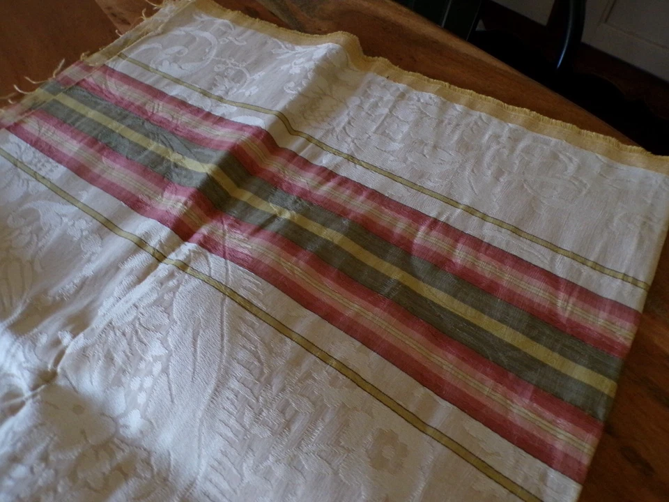 Vintage 1 Piece de tissu ameublement damassé beige  avec rayures - Photo 4/4