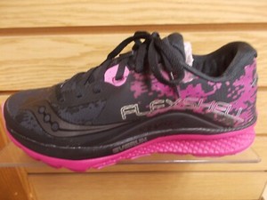 saucony kinvara runshield